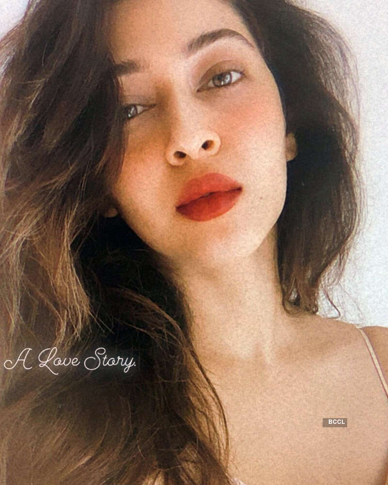 <BR> is turning heads with her bewitching pictures <BR> is turning heads with her bewitching pictures