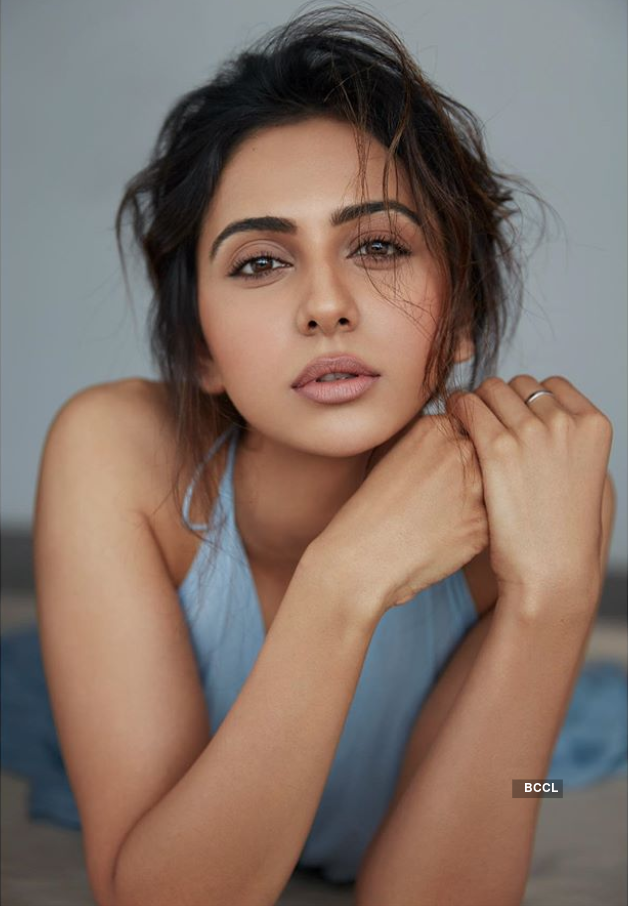 Beautiful Photos Of The Versatile Actress Rakul Preet Singh Pics 