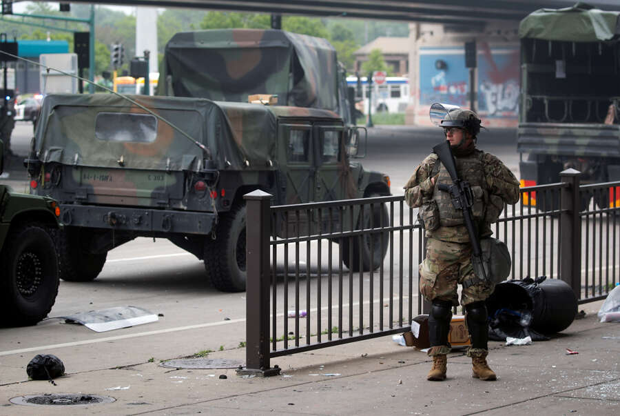 US: National Guard troops deployed amid rising unrest