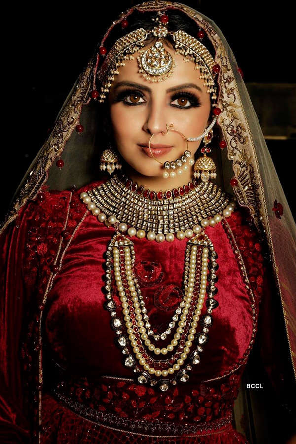 Ishqbaaaz actress Shrenu Parikh's bridal look goes viral on social media