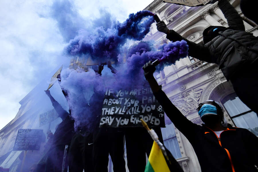  Thousands continue protesting against racism across US 