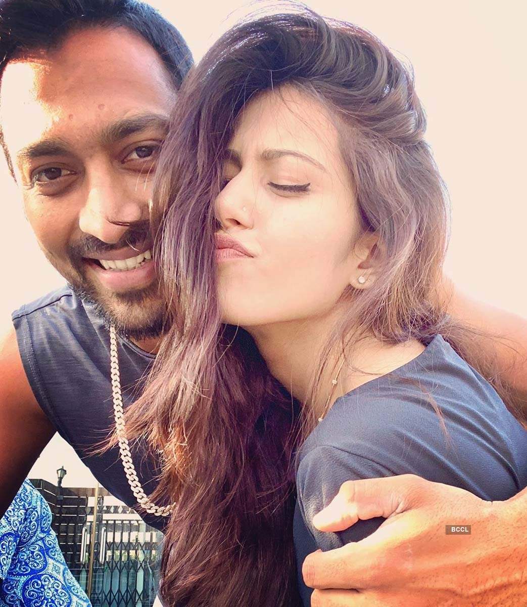 These romantic pictures of Krunal Pandya and his wife Pankhuri are winning  the internet | Photogallery - ETimes