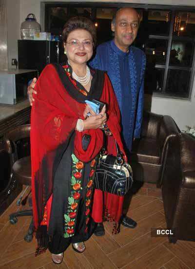 Zeenat Aman at Madhur Bajaj's bash