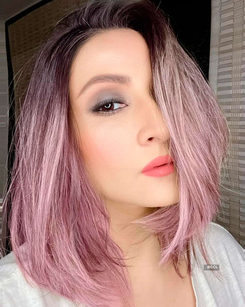 Kasautii Zindagii Kay 명성 Urvashi Dholakia는 전혀 노화되지 않는 것 같습니다.