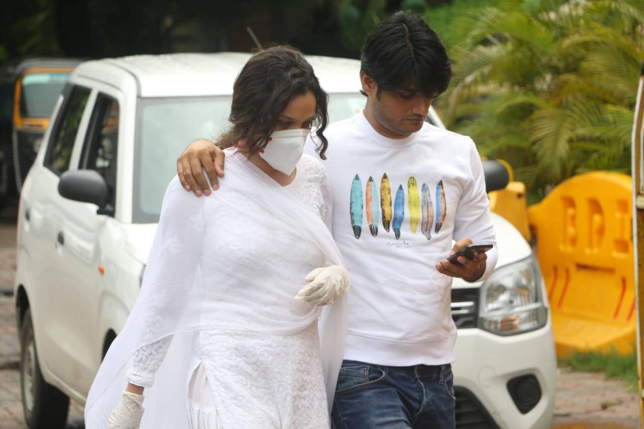Ankita Lokhande visits Sushant Singh Rajput residence