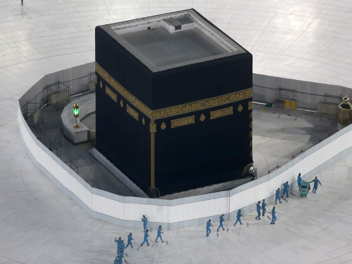 Saudi Arabia considers scaling down of hajj pilgrimage amid coronavirus