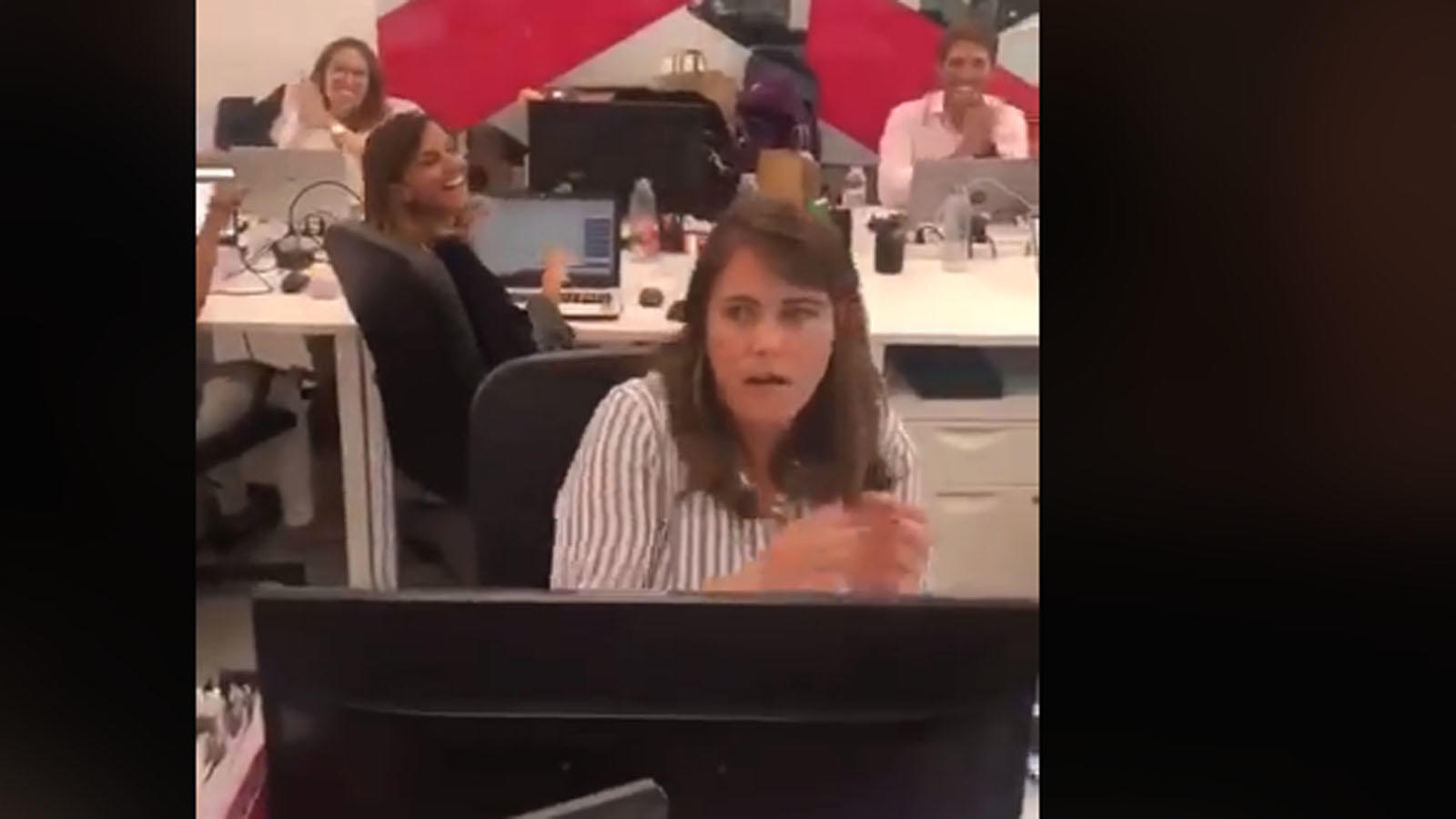 Viral video: Know why everyone is clapping for this woman