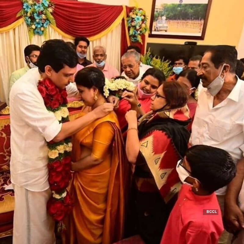 Inside pictures from Kerala CM's daughter&rsquo;s marriage, who tied the knot with DYFI leader
