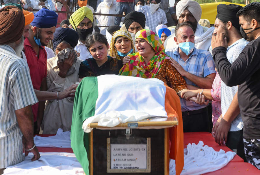 Nation pays tributes to soldiers martyred in Galwan Valley