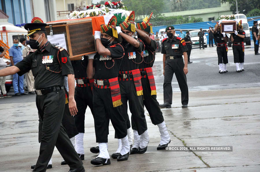 Nation pays tributes to soldiers martyred in Galwan Valley