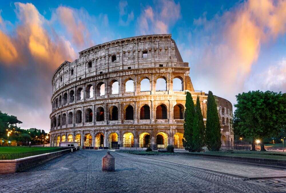 Rome is gradually reopening tourist hotspots to visitors Rome is gradually reopening tourist hotspots to visitors