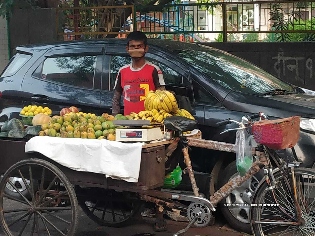 COVID-19: School kids turn fruit sellers for food