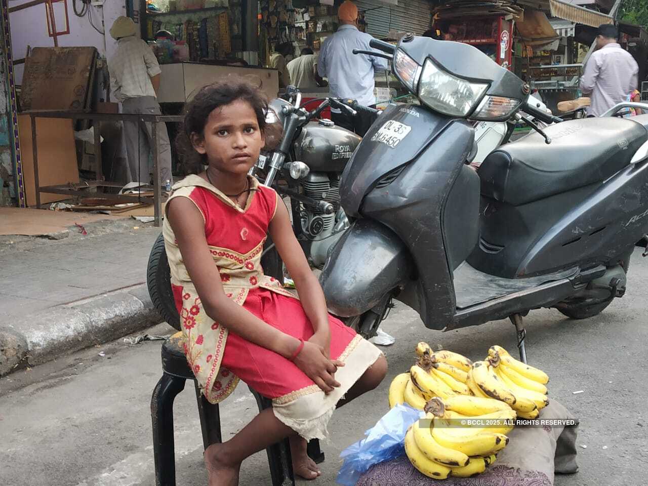 COVID-19: School kids turn fruit sellers for food
