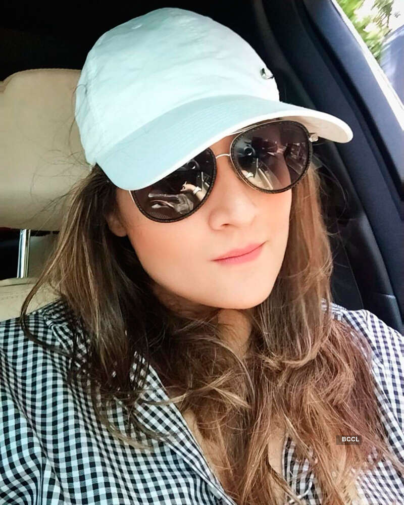 Kasautii Zindagii Kay 명성 Urvashi Dholakia는 전혀 노화되지 않는 것 같습니다.