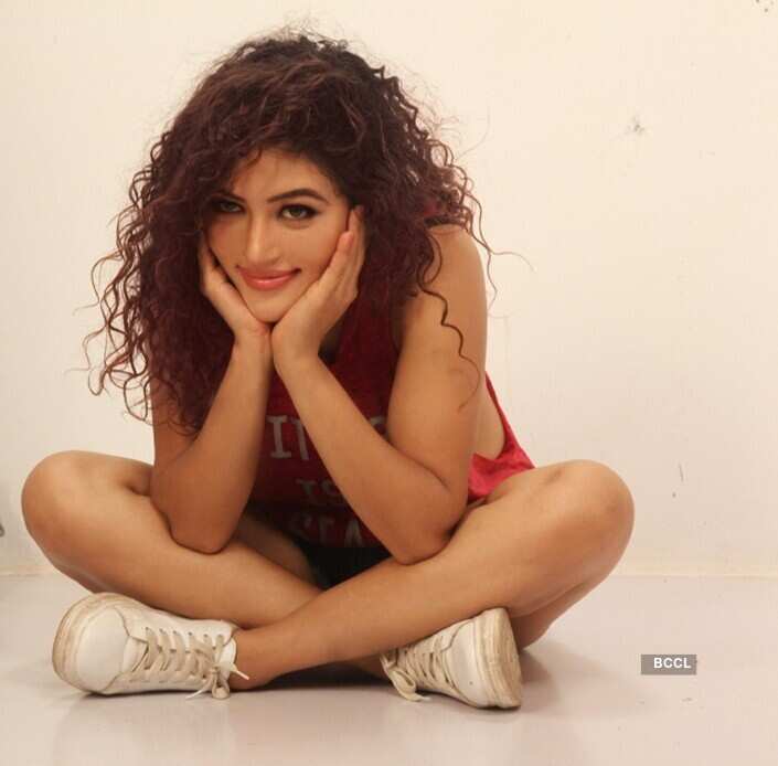 New music video titled 'Pasand Aaya' by Singer Pratibha Sharma with Bhushan Patiyal & Sabhyata Giri as lead Actors is out now...