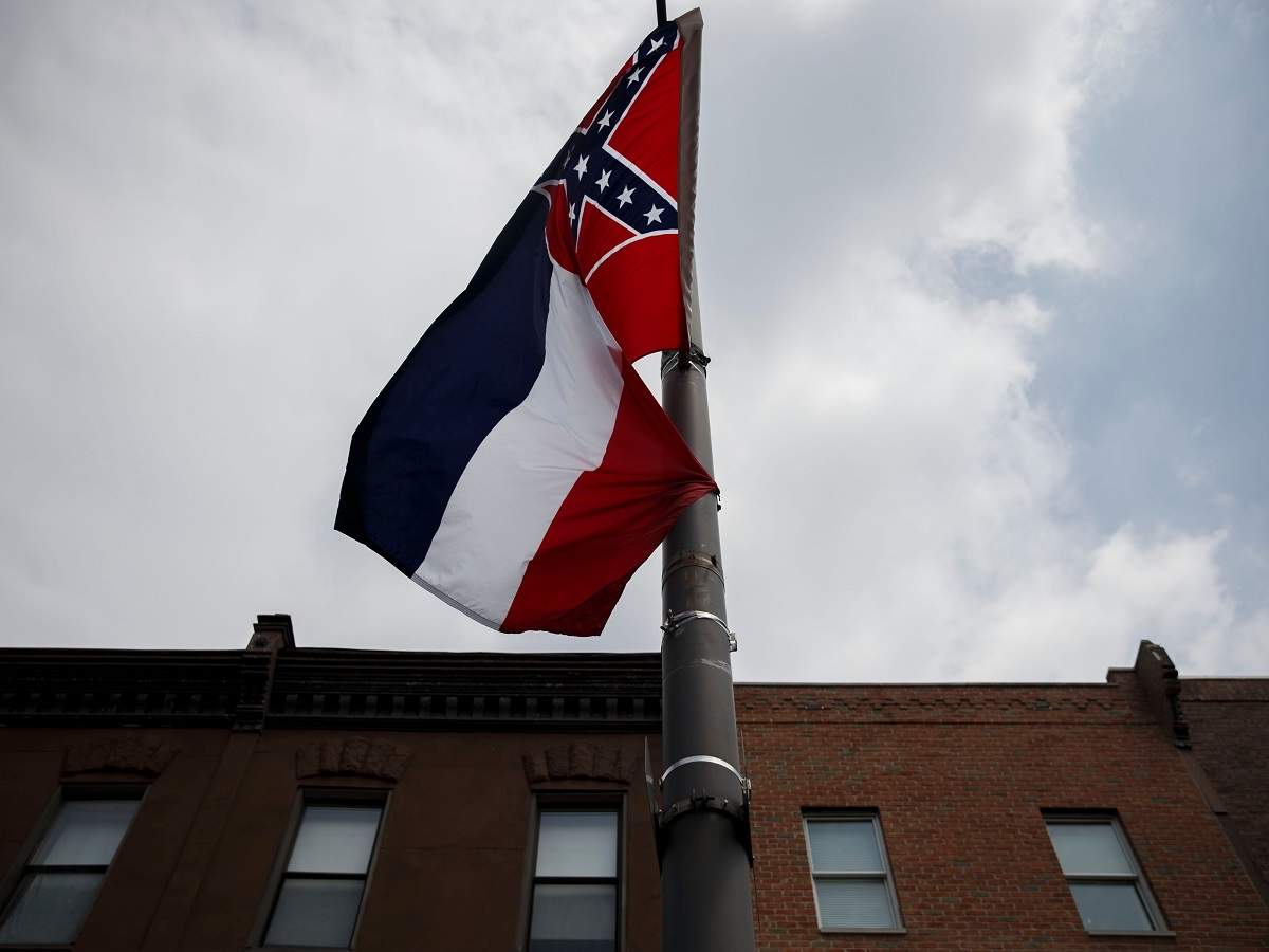 Flag time. Флаг штата Миссисипи. Mississippi Flag. Флаг Миссисипи фото. Le Mississippi.