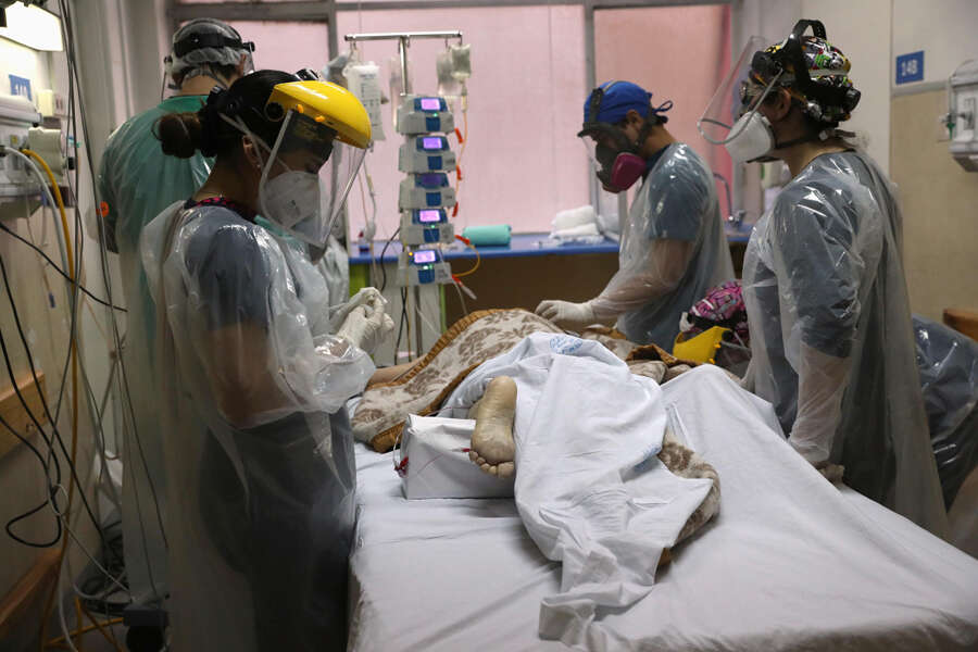 Coronavirus: Life and death in ICUs around the world