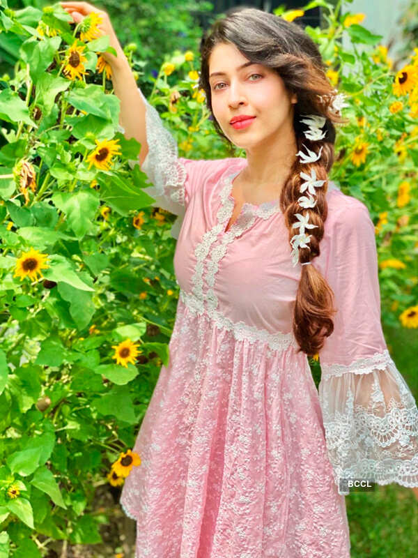<BR> is turning heads with her bewitching pictures <BR> is turning heads with her bewitching pictures
