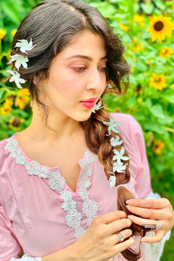 <BR> is turning heads with her bewitching pictures <BR> is turning heads with her bewitching pictures