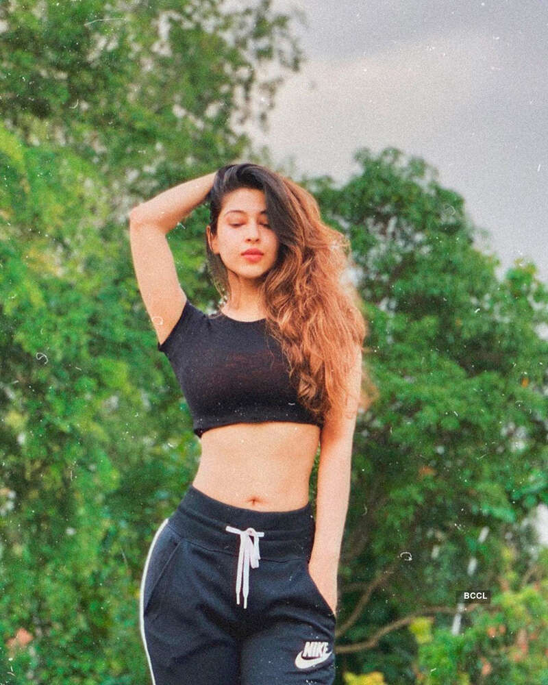 <BR> is turning heads with her bewitching pictures <BR> is turning heads with her bewitching pictures