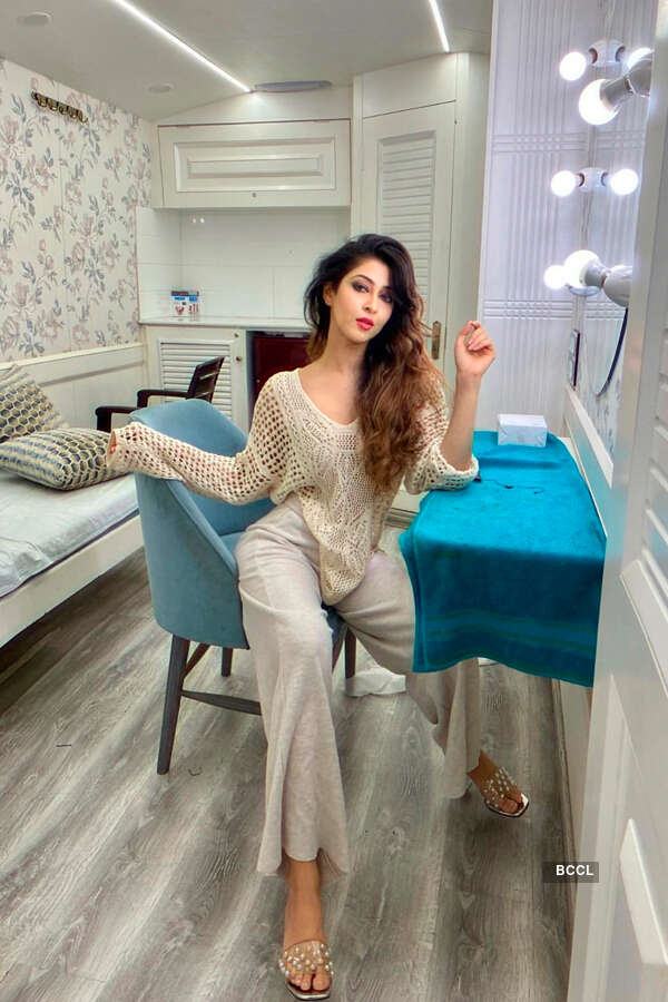 <BR> is turning heads with her bewitching pictures <BR> is turning heads with her bewitching pictures