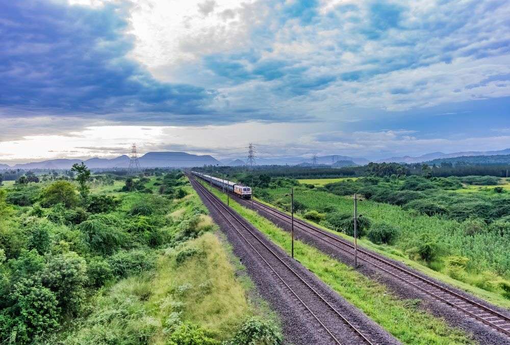 Indian Railways creates record with longest-ever 2.8 km long ‘SheshNaag’ train Indian Railways creates record with longest-ever 2.8 km long ‘SheshNaag’ train