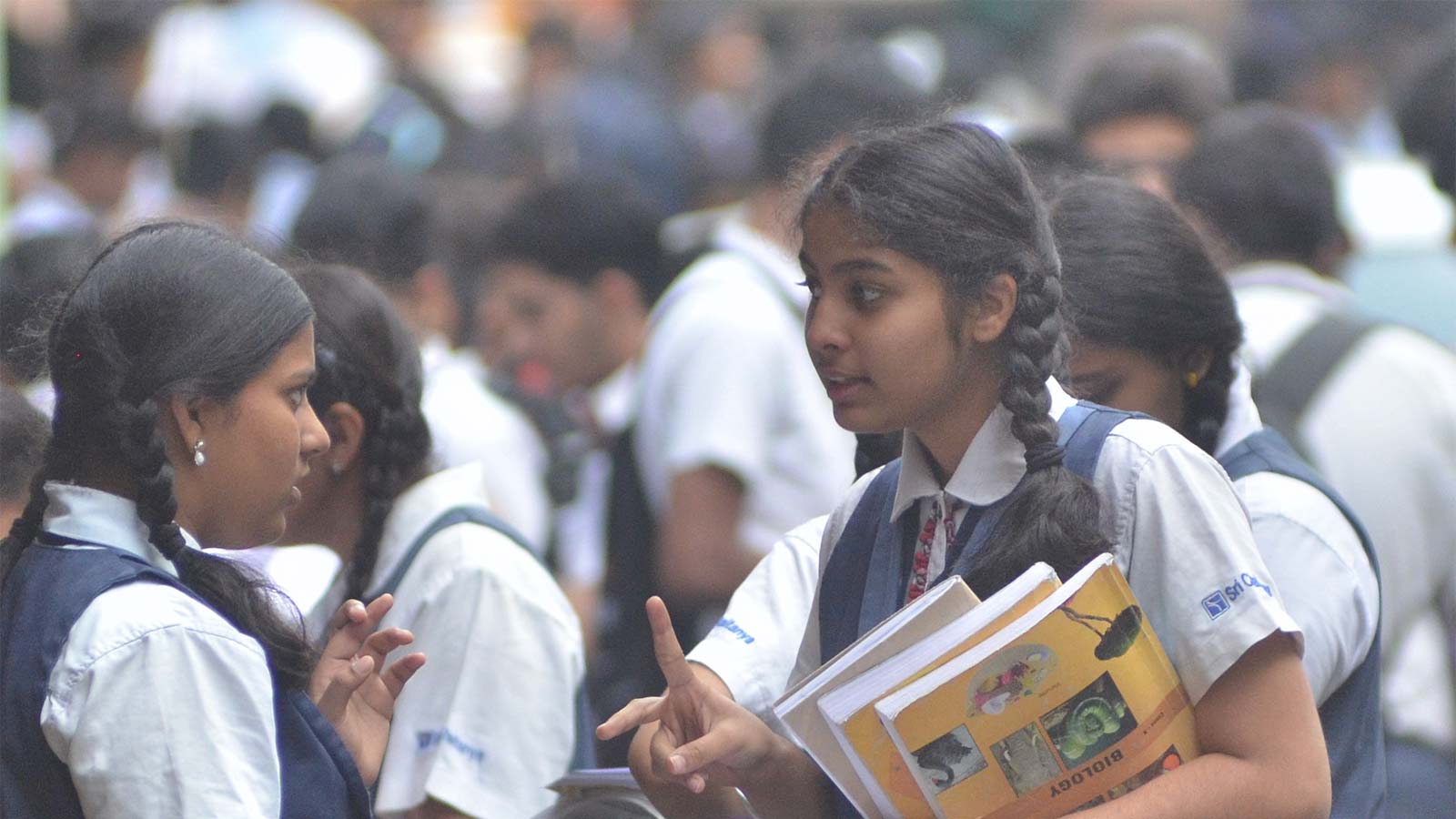 Covid-19 lockdown: CBSE rationalises syllabus by up to 30% for classes ...