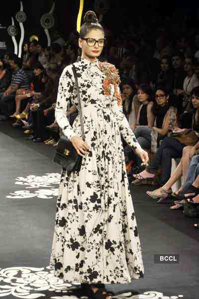 LFW '11: Sabyasachi Mukherjee