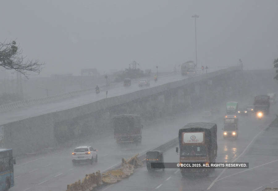 These pictures show how incessant rain disrupted normal life in Mumbai