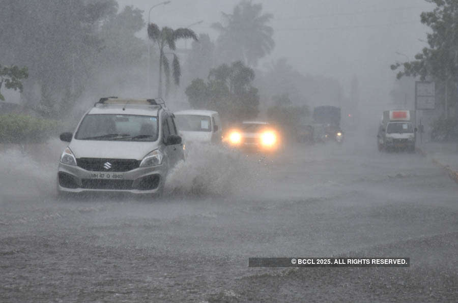 These pictures show how incessant rain disrupted normal life in Mumbai