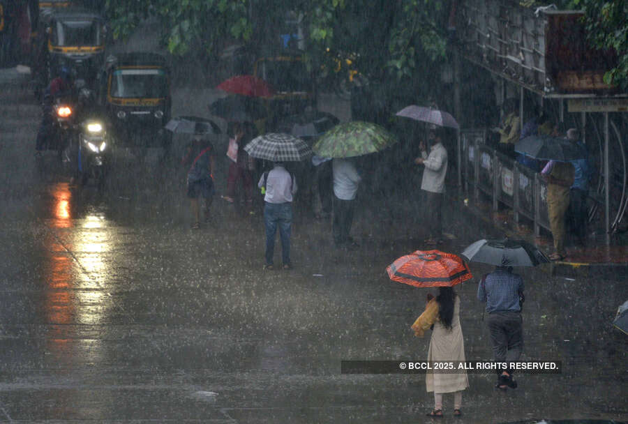 These pictures show how incessant rain disrupted normal life in Mumbai