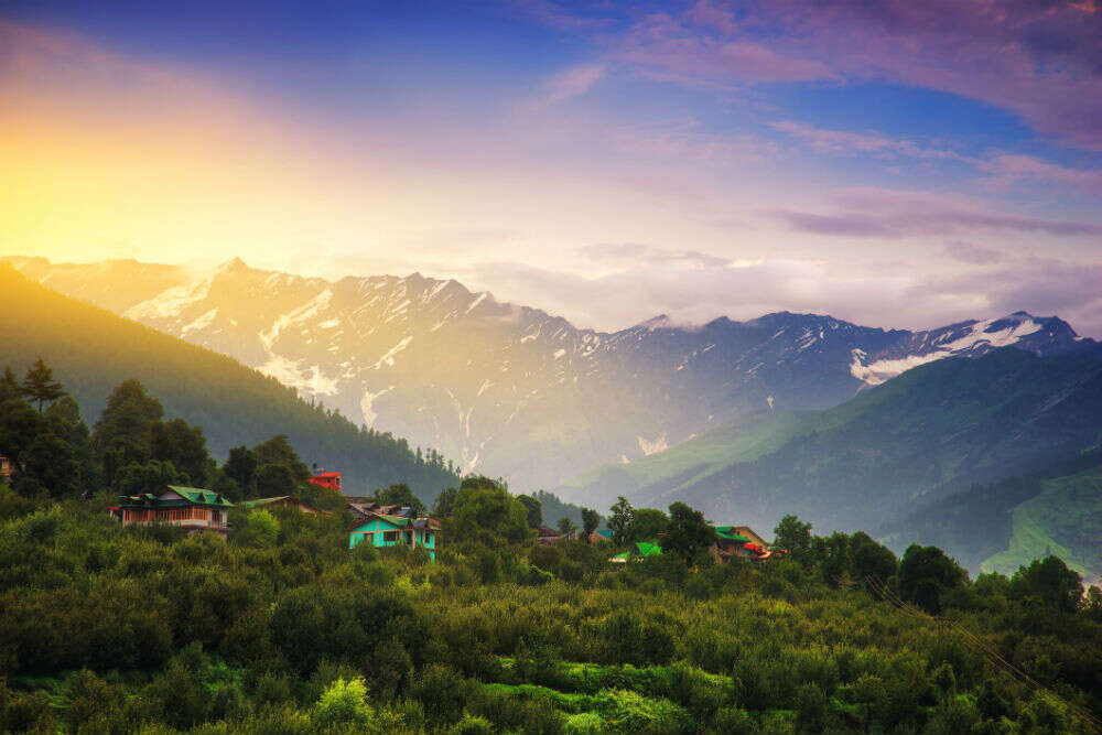 Jammu and Kashmir will soon reopen for tourism; government to issue guidelines Jammu and Kashmir will soon reopen for tourism; government to issue guidelines