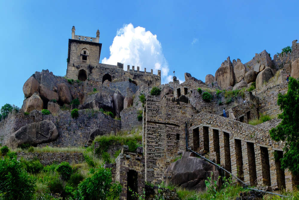 Hyderabad: Charminar and Golconda Fort closed down again after brief re-opening Hyderabad: Charminar and Golconda Fort closed down again after brief re-opening