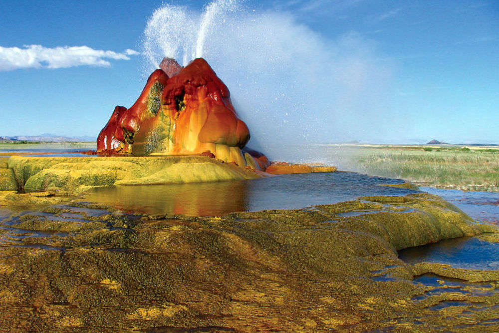 Wszystko o Fly Geyser w Nevadzie, wspaniałym, mniej znanym cudzie natury