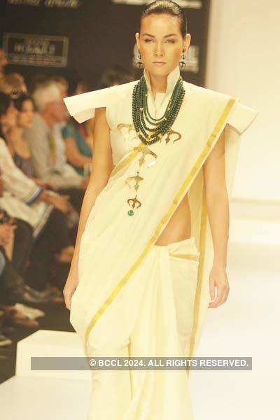 A model showcases a creation by designer Eina Ahluwalia on Day 4 of the ...