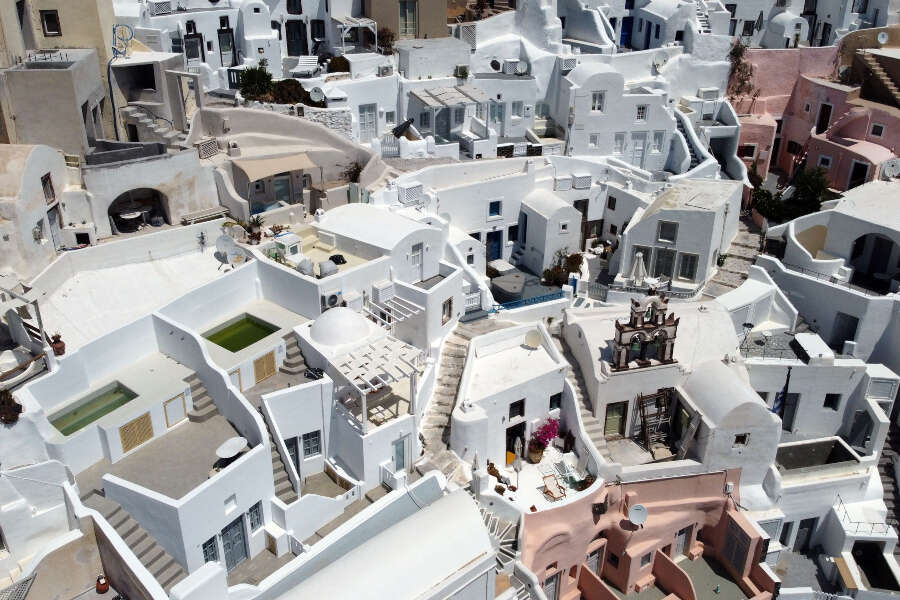 25 aerial images of the pandemic-hit world