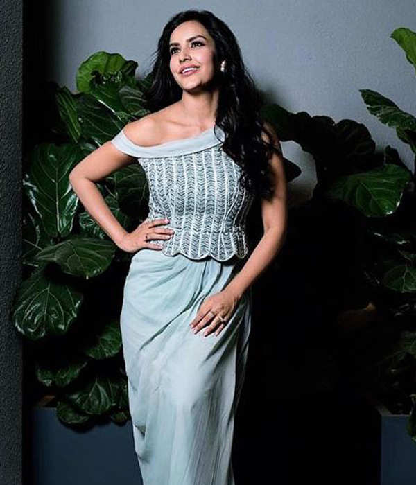 Priya Anand ups the glam quotient with her stunning photoshoot