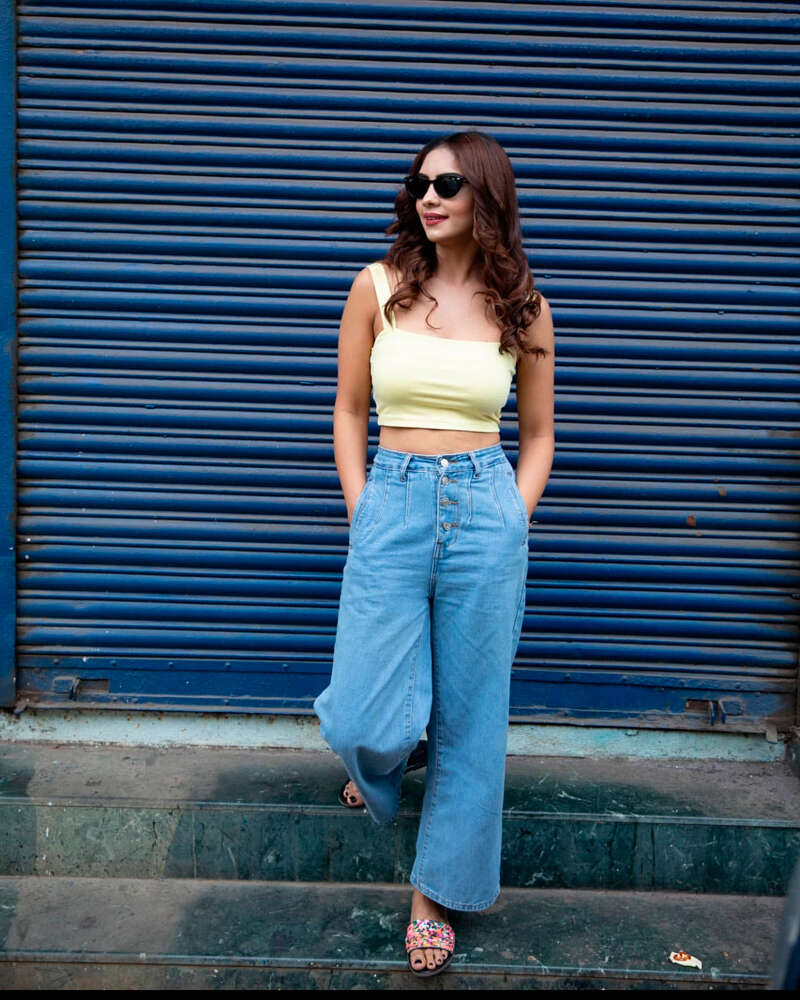 Pooja Banerjee's pictures