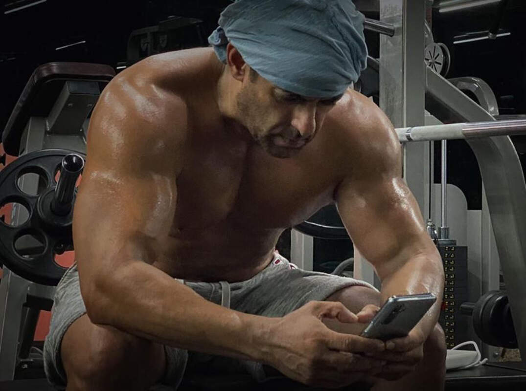 Salman Khan dedicates his new social media post to the farmers; says &ldquo;respect to all the farmers&rdquo;