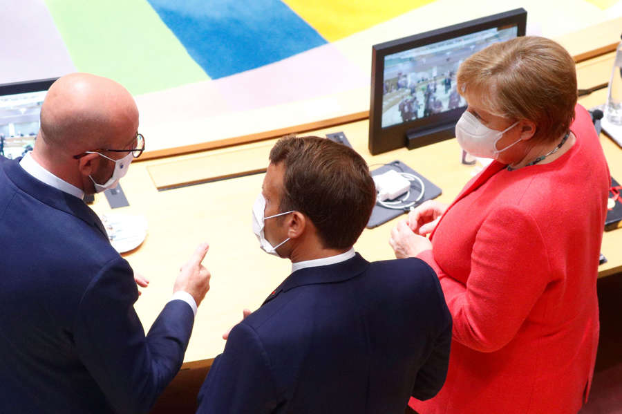 EU leaders hold summit over COVID-19