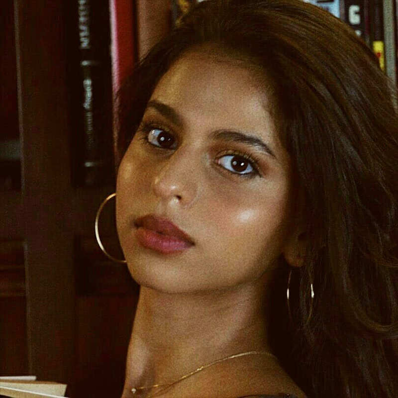 New glamorous pictures of Shah Rukh Khan's daughter Suhana Khan