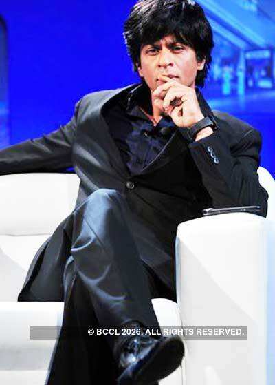 SRK @ mobile launch