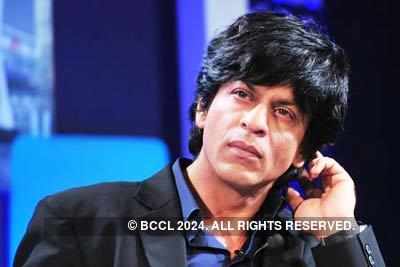 SRK @ mobile launch