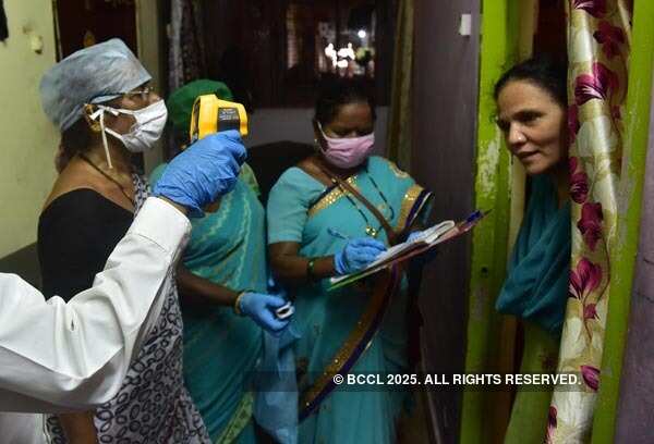Coronavirus: Health workers conduct door-to-door screening in Mumbai