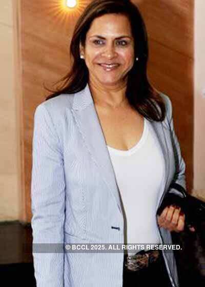 Play: 'Women in Black'