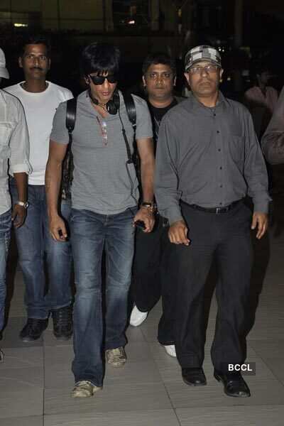 SRK, Deepika, Juhi spotted at airport