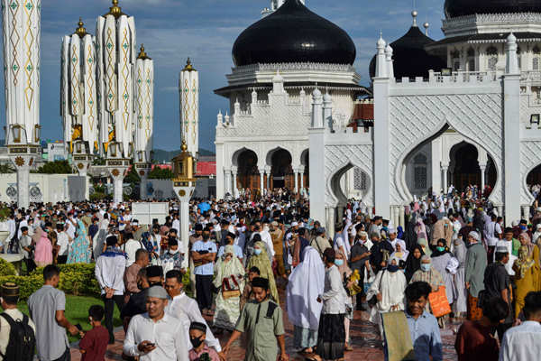 Eid-ul-Adha 2020: Devotees offer prayers, celebrate amid COVID-19