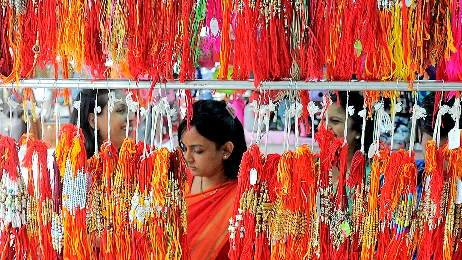 Raksha Bandhan 2020: Select rakhi colour matching your brother's sun sign