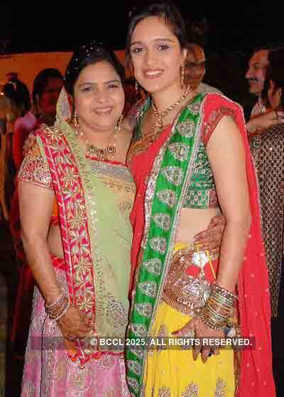 Shraddha & Aditya's reception 