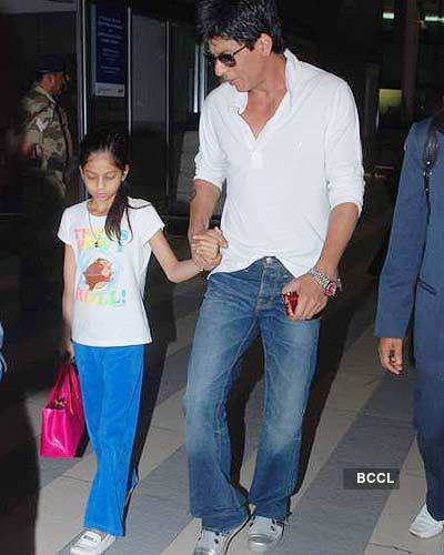 SRK with daughter Suhana spotted!